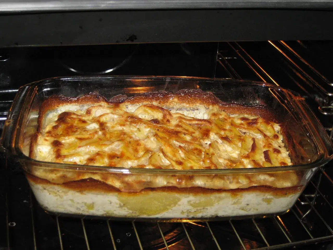 Gratin Dauphinois (Creamy Potato Bake)